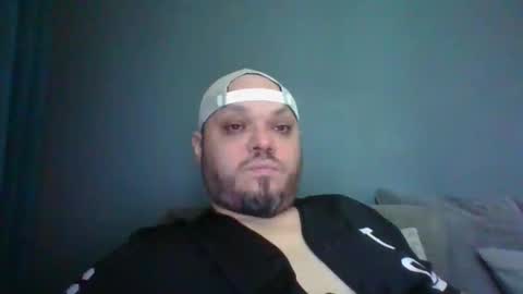 Snapshot of glusgan chatting on 03/19/26, 09:02 Your boy online show from 03/19/26, 09:02