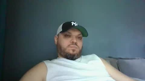 Snapshot of glusgan chatting on 04/16/26, 08:15 Your boy online show from 04/16/26, 08:15