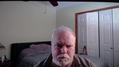 Snapshot of gmctruckguy chatting on 02/15/26, 06:04 gmctruckguy online show from 02/15/26, 06:04