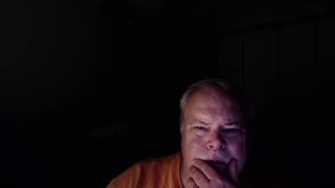 Snapshot of gmctruckguy chatting on 04/29/26, 01:21 gmctruckguy online show from 04/29/26, 01:21