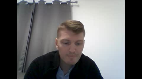 Snapshot of gmonay1331 chatting on 01/24/25, 01:45 gmonay1331 online show from 01/24/25, 01:45