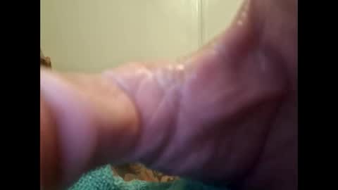 Snapshot of gnasty83 chatting on 11/07/25, 06:02 gnasty83 online show from 11/07/25, 06:02