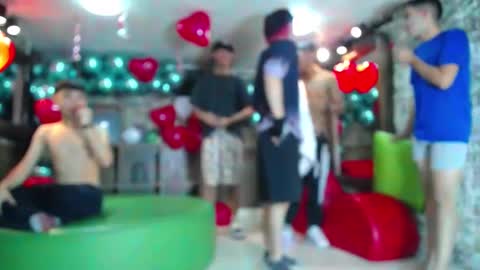 THOMAS AND DAMIAND online show from 02/14/25, 08:05