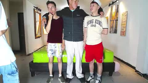 THOMAS AND DAMIAND online show from 11/16/25, 06:24