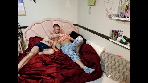 Snapshot of gneforever chatting on 04/22/26, 02:58 gneforever online show from 04/22/26, 02:58