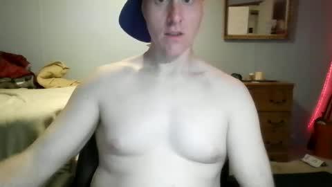 Snapshot of gnger31foru chatting on 07/03/26, 01:45 Steven Meadow online show from 07/03/26, 01:45