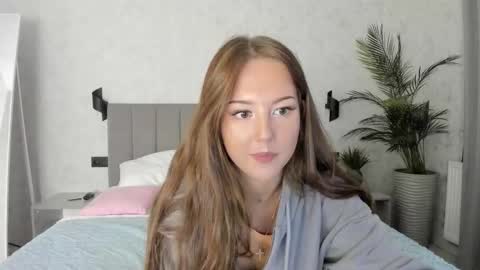 Snapshot of go0d_grl chatting on 09/30/25, 01:32 Lina online show from 09/30/25, 01:32