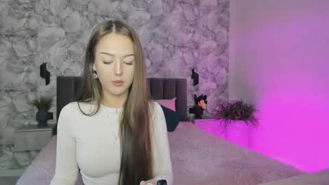 Snapshot of go0d_grl chatting on 11/09/25, 02:21 Lina online show from 11/09/25, 02:21