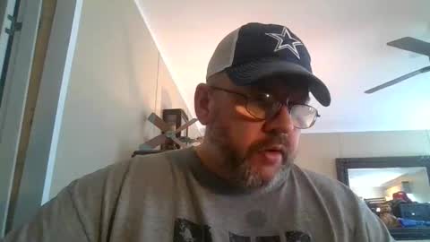 IDKIDCIDGAF online show from 11/23/25, 06:19