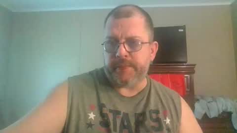 Snapshot of gobey33 chatting on 04/26/26, 04:04 IDKIDCIDGAF online show from 04/26/26, 04:04