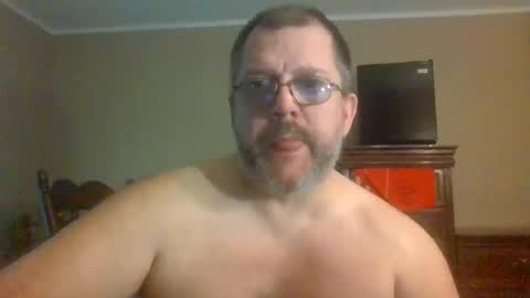 Snapshot of gobey33 chatting on 05/24/26, 06:35 IDKIDCIDGAF online show from 05/24/26, 06:35