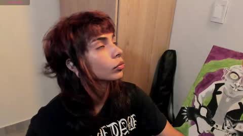 Snapshot of god_dereck chatting on 02/10/26, 06:01 god_dereck online show from 02/10/26, 06:01