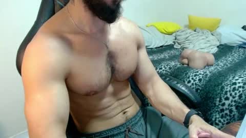 Snapshot of god_hunkules chatting on 11/19/25, 07:03 god hunkules online show from 11/19/25, 07:03