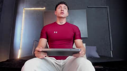 Snapshot of god_of_olympus1 chatting on 12/03/24, 12:38 steven online show from 12/03/24, 12:38