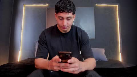 Snapshot of god_of_olympus1 chatting on 12/07/24, 02:02 steven online show from 12/07/24, 02:02