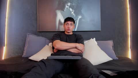 Snapshot of god_of_olympus1 chatting on 12/07/24, 05:09 steven online show from 12/07/24, 05:09