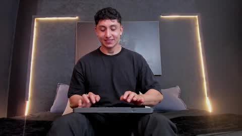 Snapshot of god_of_olympus1 chatting on 12/28/24, 09:19 steven online show from 12/28/24, 09:19