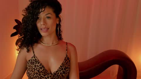 Elena online show from 01/14/25, 11:37