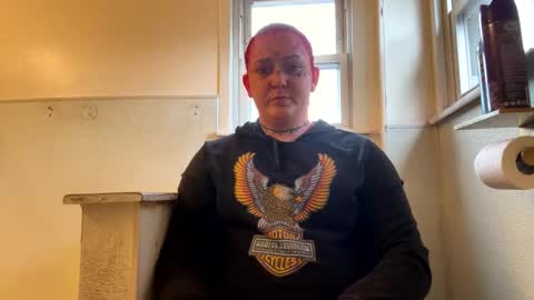 goddess182002 online show from 10/27/25, 04:55