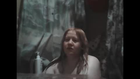 Snapshot of goddess__persephone chatting on 12/14/24, 01:28 Rose online show from 12/14/24, 01:28