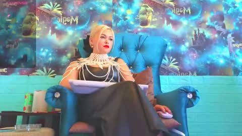 Mrs. Isabella online show from 10/12/25, 03:49