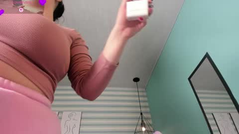 Snapshot of goddess_kianna chatting on 04/20/26, 03:20 Goddess Kianna online show from 04/20/26, 03:20