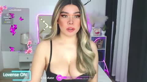 Snapshot of goddess_lykafox chatting on 04/03/26, 12:52 Lyka Fox online show from 04/03/26, 12:52