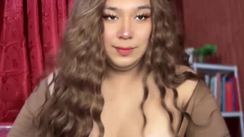 Snapshot of goddess_marickx_xoxo chatting on 10/24/25, 04:36 MARICKX online show from 10/24/25, 04:36