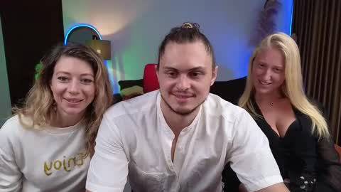   330 UTC2 girls   online show from 12/07/24, 03:14