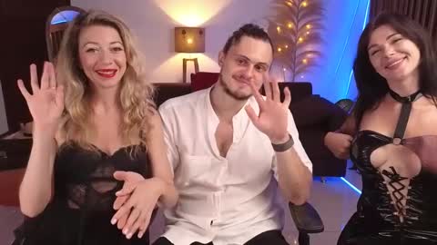   330 UTC2 girls   online show from 01/29/25, 03:22