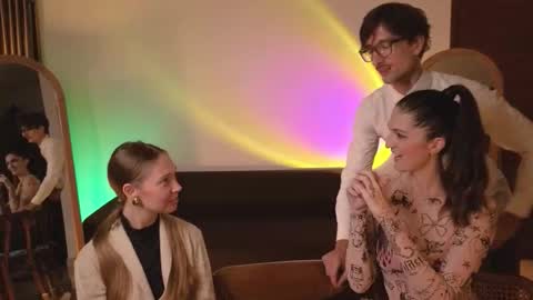   330 UTC2 girls   online show from 09/09/25, 03:17