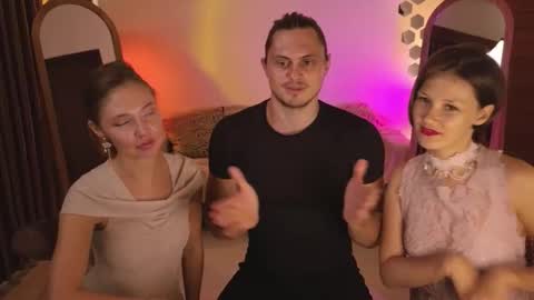   330 UTC2 girls   online show from 09/27/25, 03:44