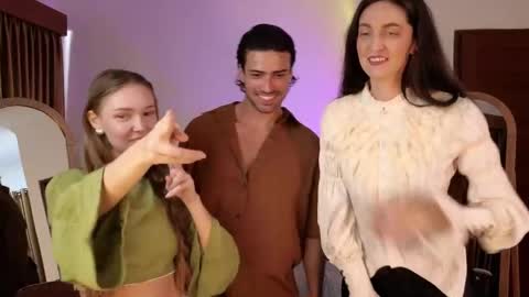 Snapshot of goddess_marylin chatting on 04/12/26, 02:49 330 UTC2 girls online show from 04/12/26, 02:49