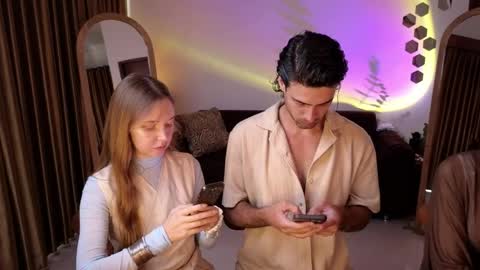 Snapshot of goddess_marylin chatting on 04/17/26, 02:47 330 UTC2 girls online show from 04/17/26, 02:47