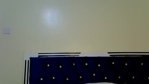 Snapshot of goddess_nanaya chatting on 10/27/25, 05:17 Goddess nanaya online show from 10/27/25, 05:17