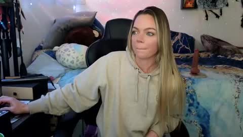 Snapshot of goddess_of_mars chatting on 02/27/25, 03:26 Patricia Mars           Goddess of Mars twitter thegoddessmindy online show from 02/27/25, 03:26