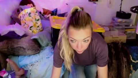 Snapshot of goddess_of_mars chatting on 10/28/25, 02:31 Patricia Mars           Goddess of Mars twitter thegoddessmindy online show from 10/28/25, 02:31