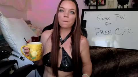 Snapshot of goddess_of_mars chatting on 03/19/26, 03:05 Patricia Mars Goddess of Mars twitter thegoddessmindy online show from 03/19/26, 03:05