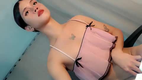 Snapshot of goddess_riana chatting on 11/02/25, 04:59 YOUR GODDESS RIAN online show from 11/02/25, 04:59