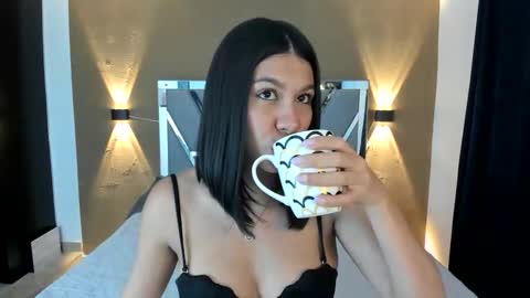 Snapshot of goddess_saori chatting on 04/10/26, 10:58 Saori online show from 04/10/26, 10:58