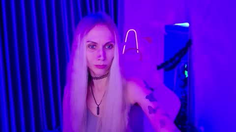 Katarina online show from 12/14/25, 12:10