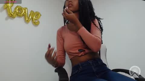 Snapshot of goddess_valen chatting on 10/19/25, 04:51 goddess_valen online show from 10/19/25, 04:51