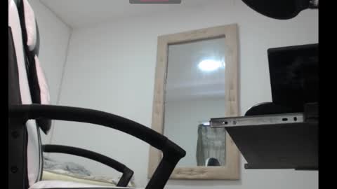 goddess_valen online show from 11/01/25, 03:58