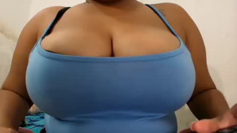Snapshot of goddesschanell chatting on 08/05/26, 03:53 CHANELL online show from 08/05/26, 03:53
