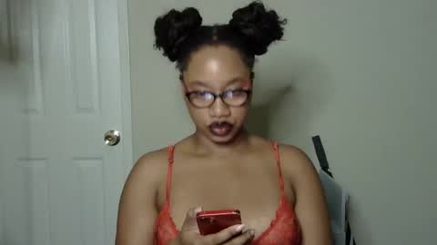 Snapshot of goddessdaisysky chatting on 09/20/25, 04:35 Goddess Daisy Sky online show from 09/20/25, 04:35