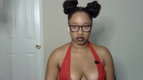 Snapshot of goddessdaisysky chatting on 09/20/25, 05:25 Goddess Daisy Sky online show from 09/20/25, 05:25