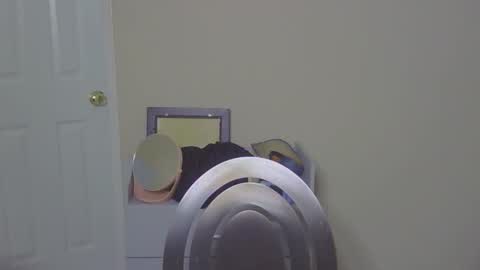 Snapshot of goddessdaisysky chatting on 10/20/25, 04:18 Goddess Daisy Sky online show from 10/20/25, 04:18