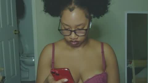 Snapshot of goddessdaisysky chatting on 10/31/25, 02:12 Goddess Daisy Sky online show from 10/31/25, 02:12