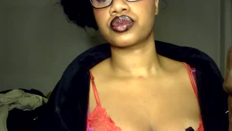 Snapshot of goddessdaisysky chatting on 12/15/25, 03:33 Goddess Daisy Sky online show from 12/15/25, 03:33