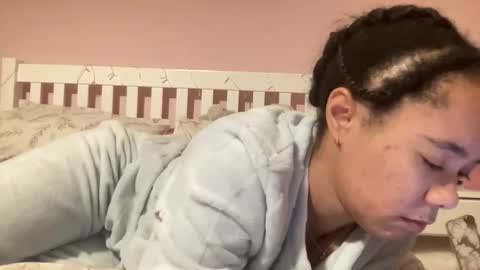 Snapshot of goddesselxo chatting on 04/04/26, 09:01 Goddess L online show from 04/04/26, 09:01